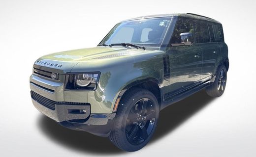 2026 Land Rover Defender 110 SE