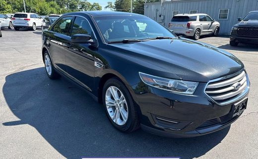 2015 Ford Taurus SEL
