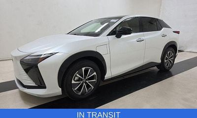 2023 Lexus RZ 450E Luxury Premium