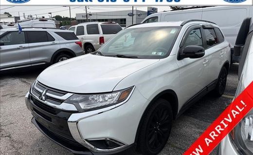 2018 Mitsubishi Outlander LE S AWC