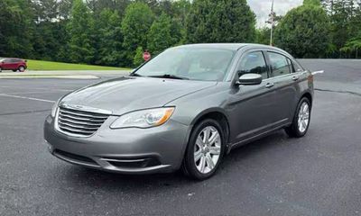 2013 Chrysler 200 Touring