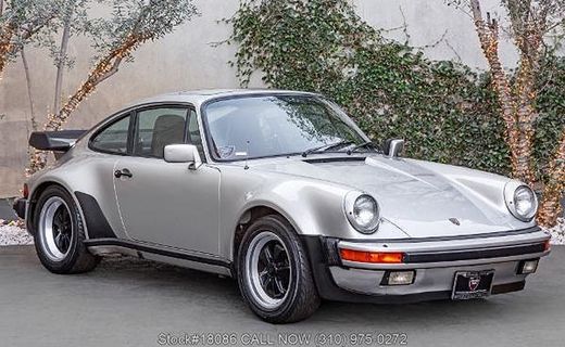 1984 Porsche 911 Carrera Coupe