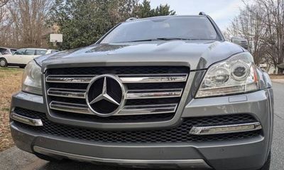 2011 Mercedes-Benz GL-Class GL550 4 Matic