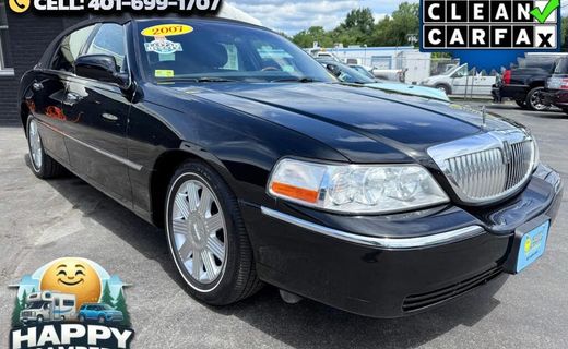 2007 Lincoln Town CAR Signature Limited