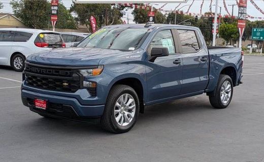 2024 Chevrolet Silverado Custom