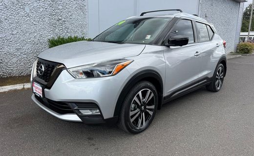 2020 Nissan Kicks SR