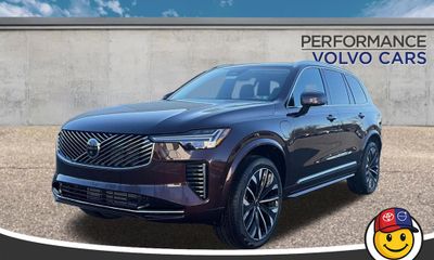 2026 Volvo XC90 Ultra Bright