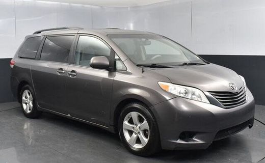 2012 Toyota Sienna LE
