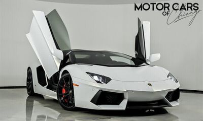 2017 Lamborghini Aventador Roadster