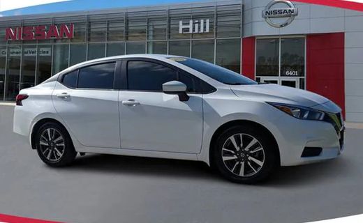 2022 Nissan Versa SV