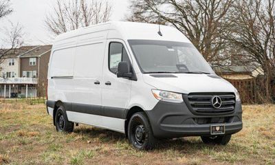 2025 Mercedes-Benz Sprinter 907 VS30