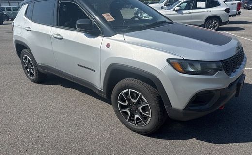 2025 Jeep Compass Trailhawk