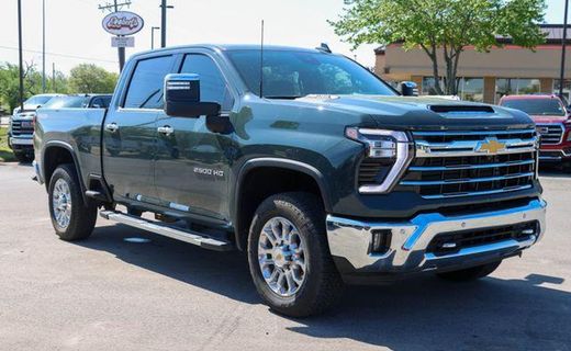 2025 Chevrolet Silverado HD LTZ