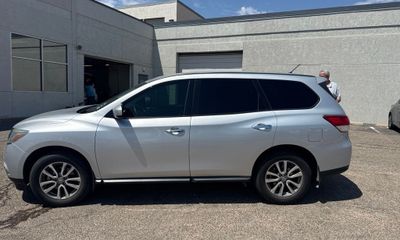 2013 Nissan Pathfinder S