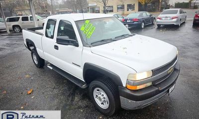 2001 Chevrolet Silverado HD Base