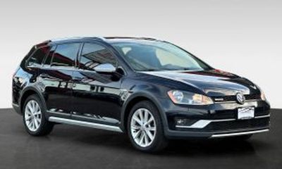 2017 Volkswagen Golf Alltrack S SE