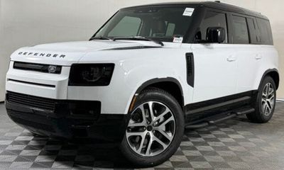 2026 Land Rover Defender 110 X Dynamic
