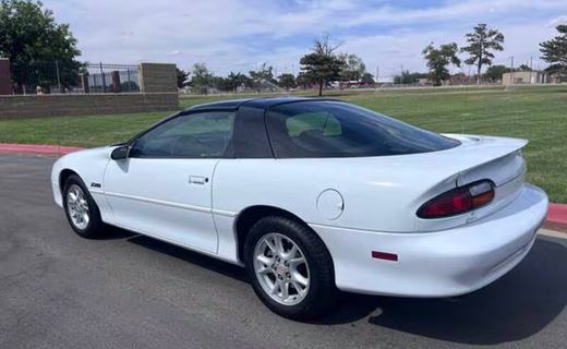 2002 Chevrolet Camaro Sport