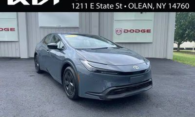 2025 Toyota Prius XLE