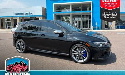 2024 Volkswagen Golf R Base