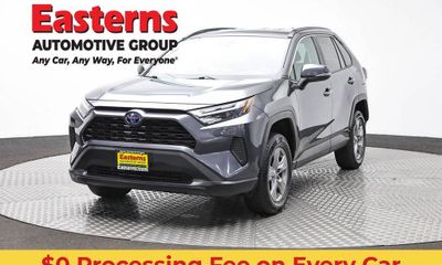 2023 Toyota RAV4 LE