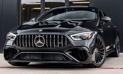 2023 Mercedes-Benz AMG GT GT63