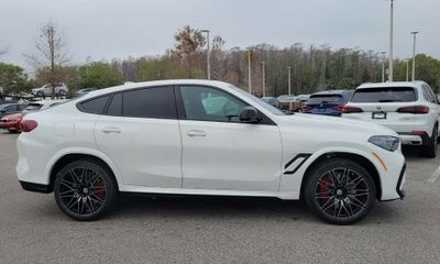 2023 BMW X6 M