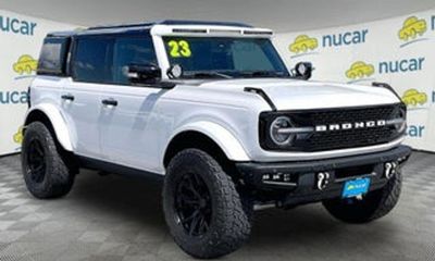 2023 Ford Bronco Base Big Bend