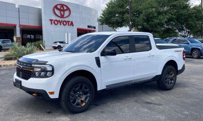 2024 Ford Maverick Lariat Tremor
