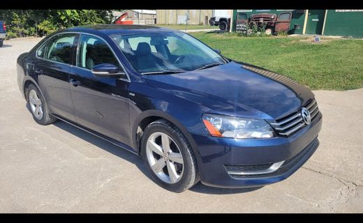 2014 Volkswagen Passat S