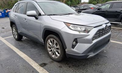 2019 Toyota RAV4 Limited