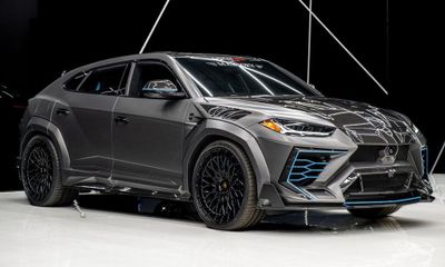 2023 Lamborghini Urus Performante