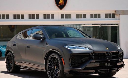 2025 Lamborghini Urus SE