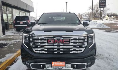 2023 GMC Sierra Denali