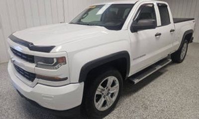 2017 Chevrolet Silverado Custom