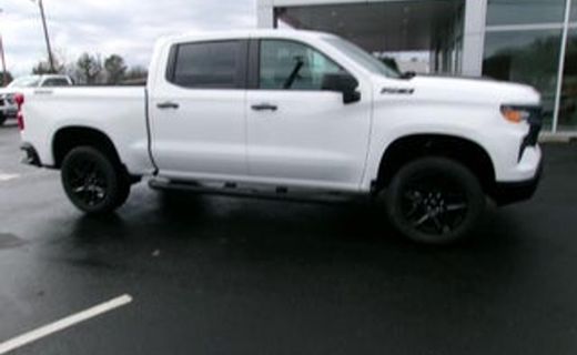 2024 Chevrolet Silverado Trail Boss Custom