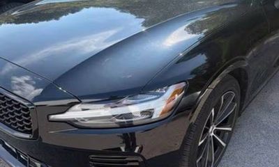 2023 Volvo S60 Plus Dark
