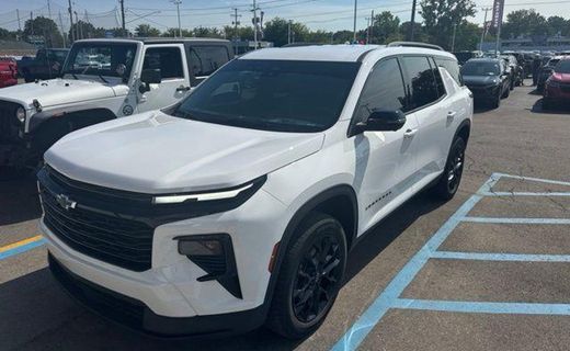 2024 Chevrolet Traverse LT