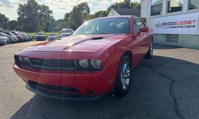 2014 Dodge Challenger Base