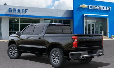 2023 Chevrolet Silverado LT