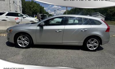 2015 Volvo V60 Premier NON R