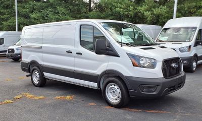 2025 Ford Transit LOW Roof