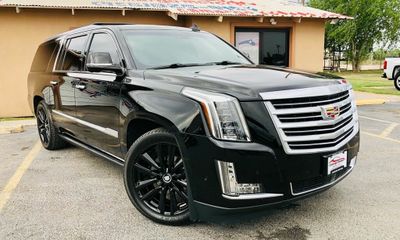 2018 Cadillac Escalade ESV Platinum