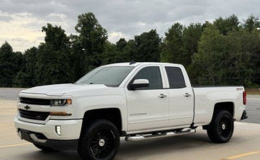 2018 Chevrolet Silverado LT