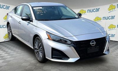 2024 Nissan Altima SV