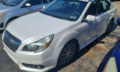 2013 Subaru Legacy Premium M R