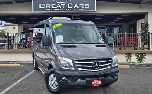 2017 Mercedes-Benz Sprinter 2500