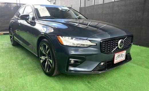 2023 Volvo S60 Plus Dark With