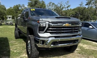 2024 Chevrolet Silverado HD LTZ