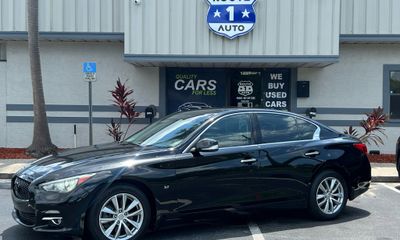 2014 Infiniti Q50 Base